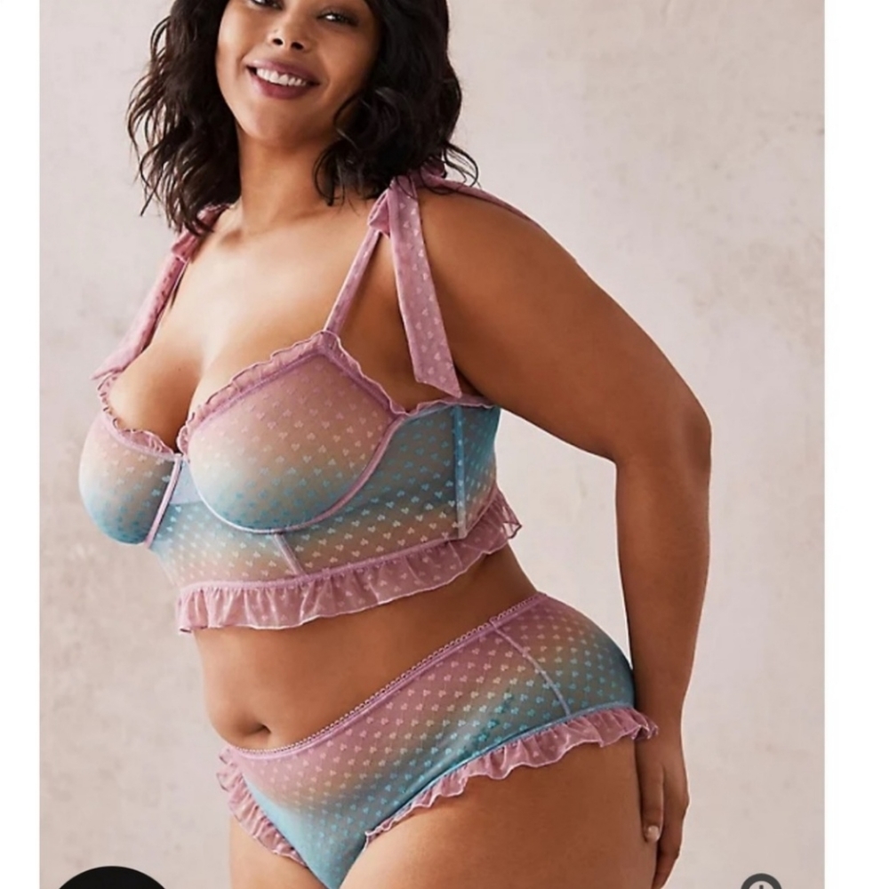 Torrid 3X Gradient Ruffle Trim Bralette & Panty